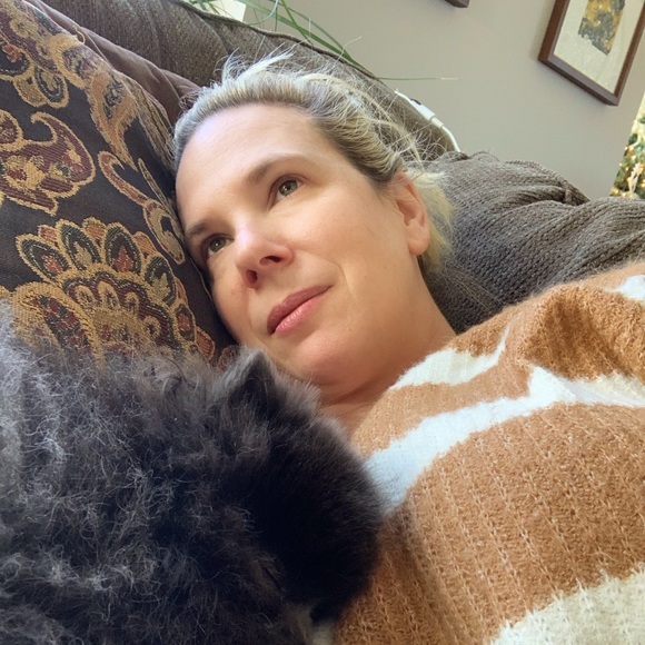 Meet your Posher, Jessica - Picture 1 of 1